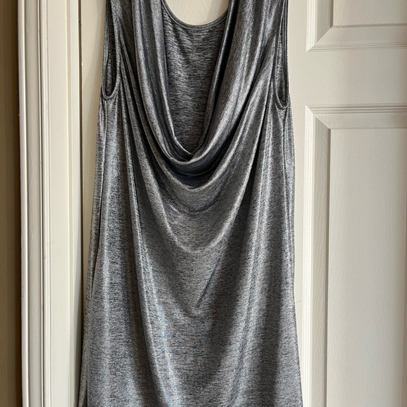 Silver backless shimmery dress - Picture 5 of 6